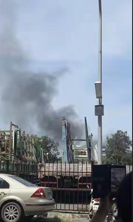 最新官方消息：新竹空军基地油槽爆炸（对应你说的巨响、漫天黑烟）
 
一、事件完整