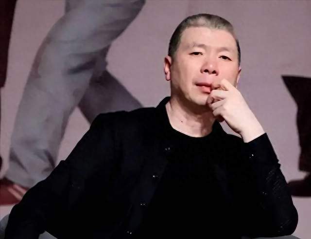 冯小刚终于回应那句跟了他九年的话，说被断章取义了