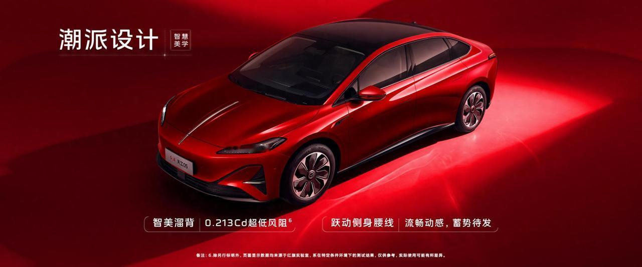 如果说赛场上的孙颖莎以敏捷身姿和稳定发挥征服观众，那出行路上的理想座驾，正需要兼