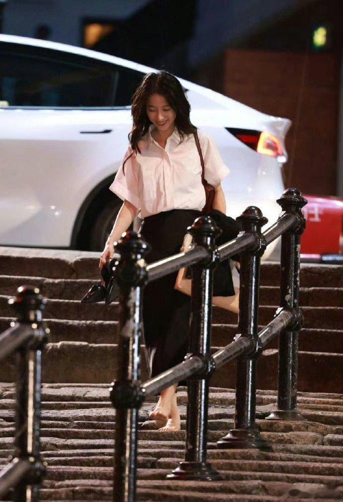 #半熟男女恋爱塌房版预告# 所以究竟谁会在这场情感游戏里面胜出？那就一起来期待一