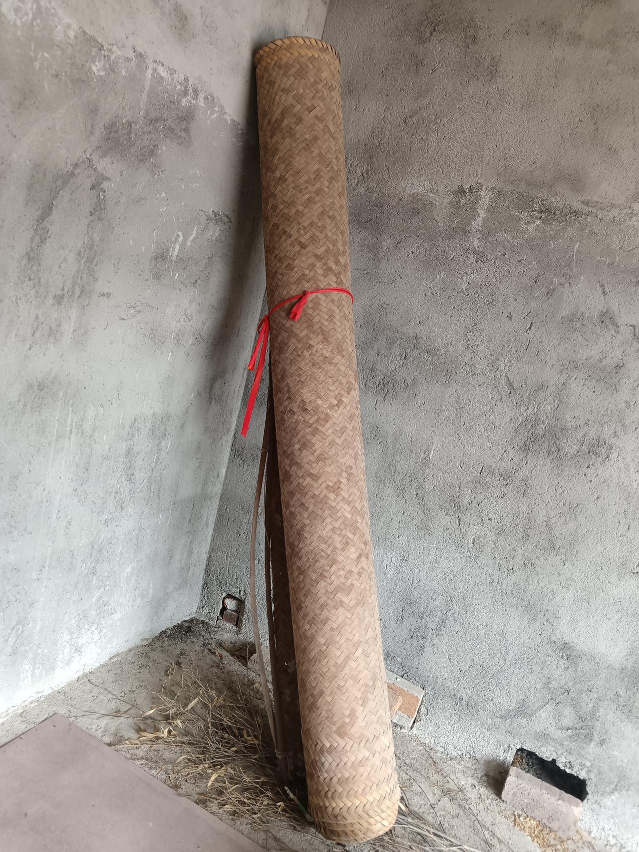 给盘民看看，好好见识一下，不都是宏大述事，遥遥领先。这不是农业博物馆，这是农村还