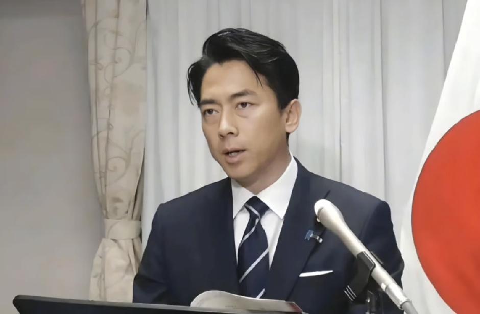 8·15战败投降日：不参拜只献玉料，换汤不换药！
 
8月15日，日本战败投降纪