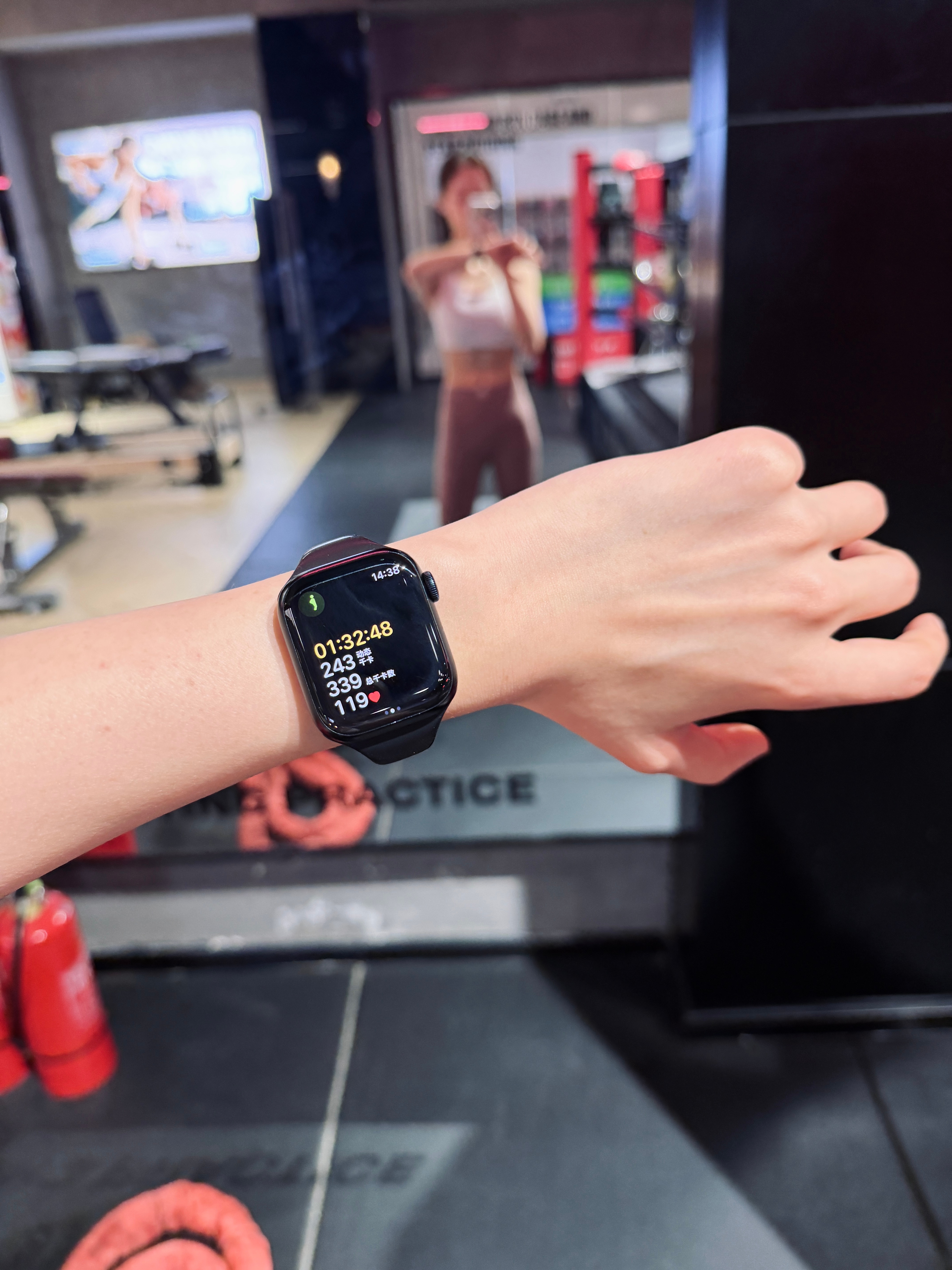 今日精神状态：冲冲冲冲冲完彩排gogogogogoup拎仔