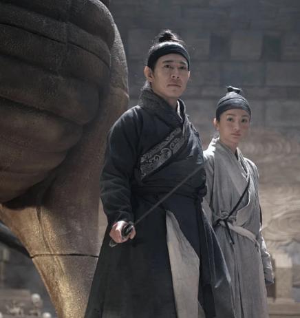 雍正五年，黄河水清了。 
 
这本是一件了不得的好事。黄河水浑，已是数千年的常态