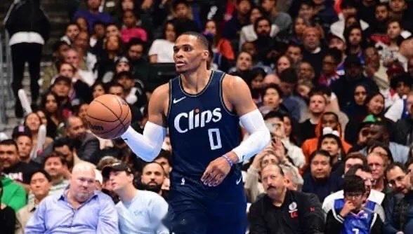 NBA季中锦标赛西部B组快船对阵鹈鹕的比赛已经结束。鹈鹕116-106战胜快船。