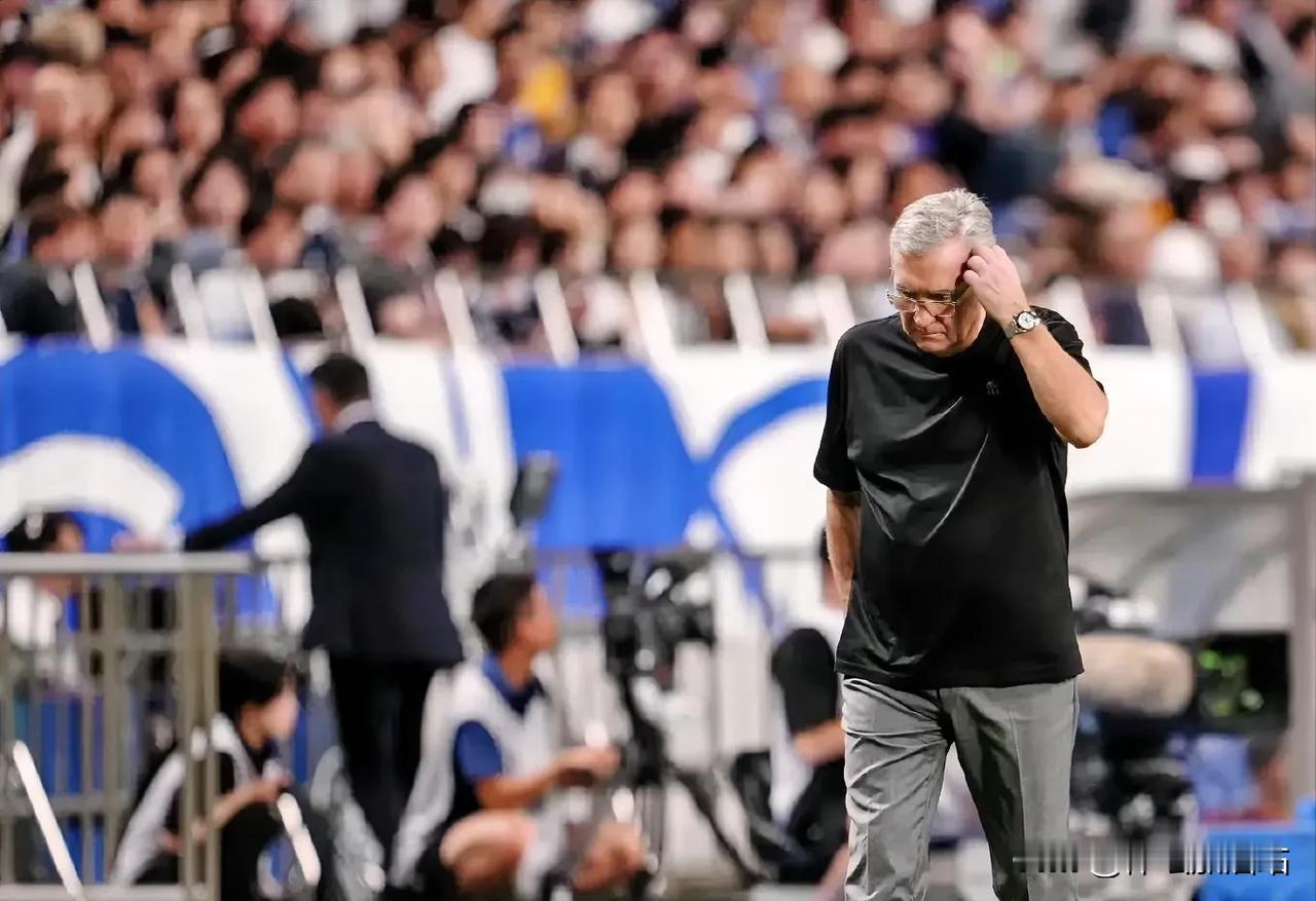 国足憾负澳大利亚1：3，向主帅伊万科维奇抛出五大灵魂拷问
1. 伊万教练，面对国