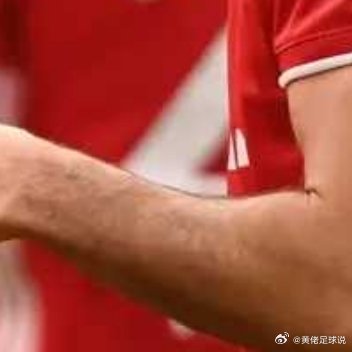 北京时间3月30日，作为拜仁和尤文旧将，目前效力于意丁俱乐部切沃的道格拉斯-科斯