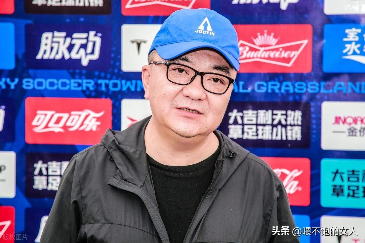 有网友说为啥要应战？想约战就能约上的吗？这不是来蹭流量的吗？要我说，按照董路的性