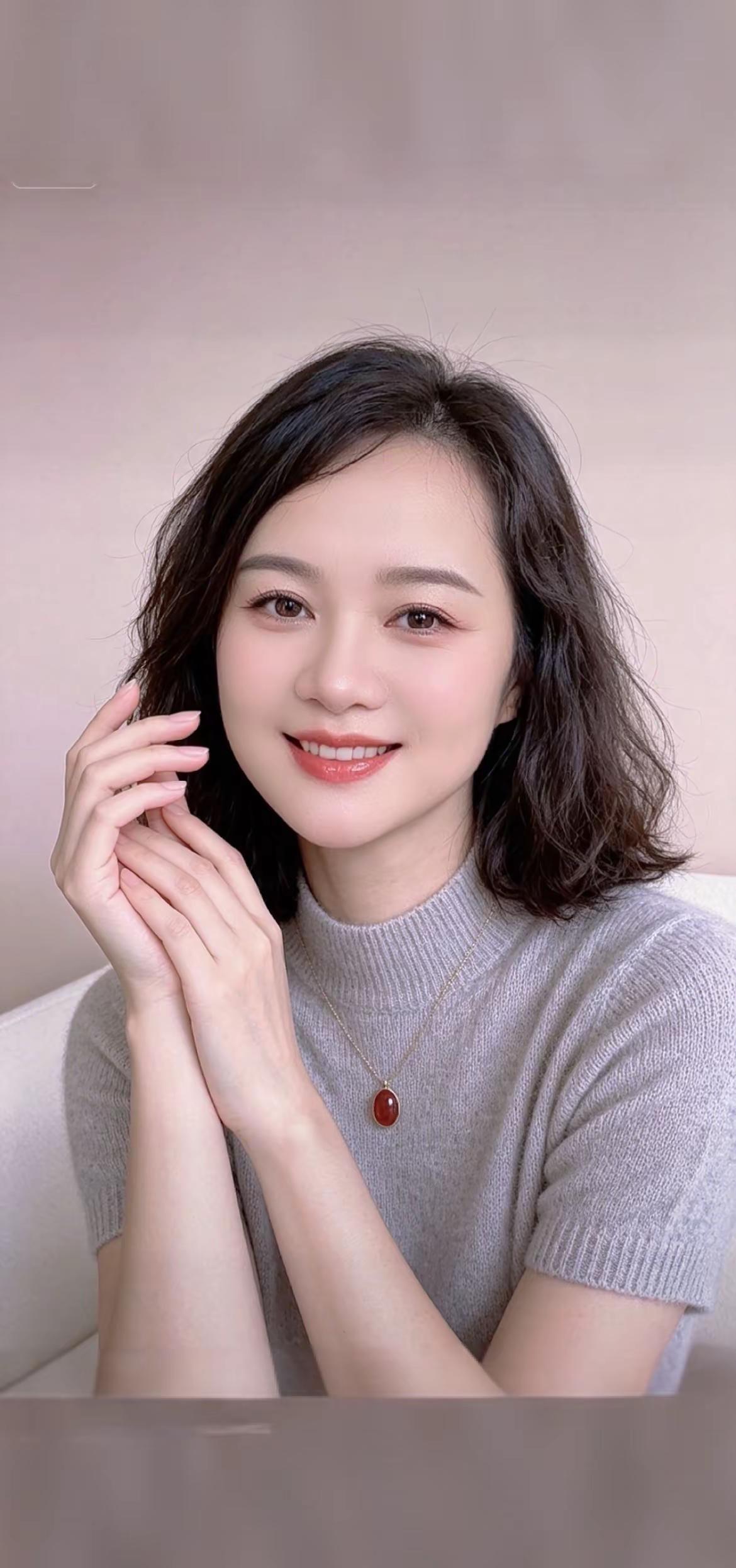 以前总以为沟通最重要，后来才懂得，共鸣才最为难得，认知各有边界，争辩大多毫无意义