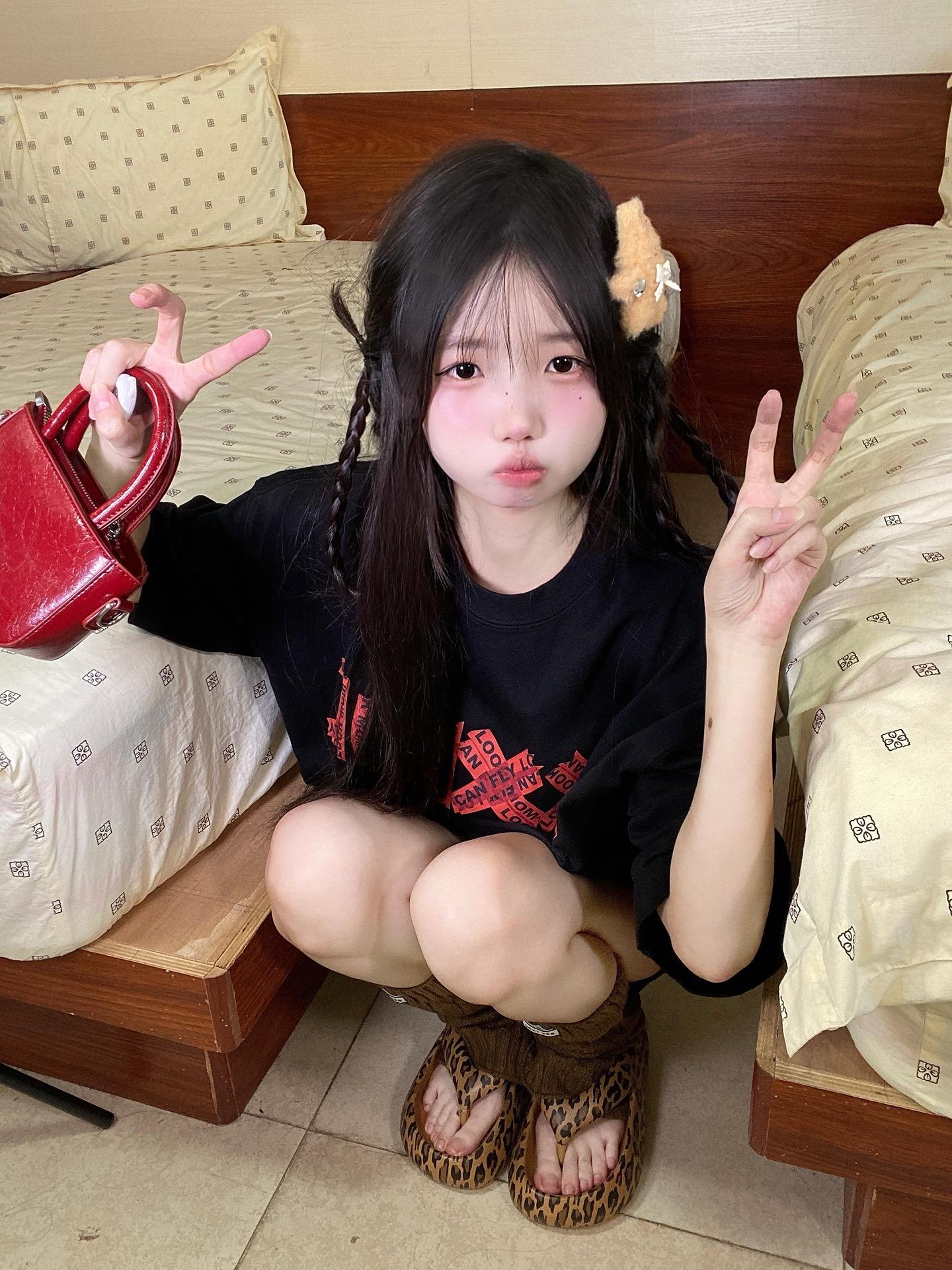 我猜你也想靠近我...