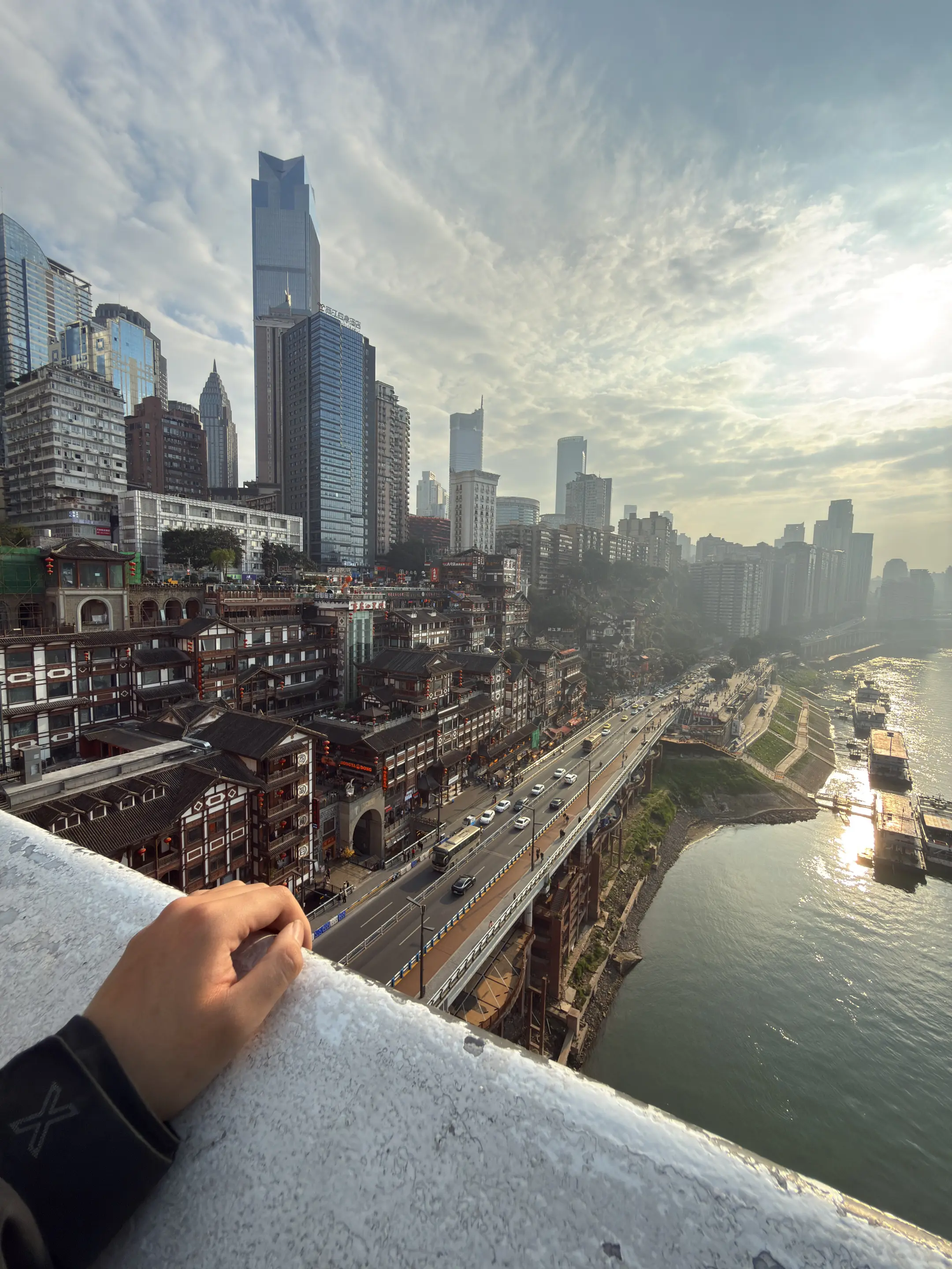 重庆还是太小 走两步都是跟你的回忆