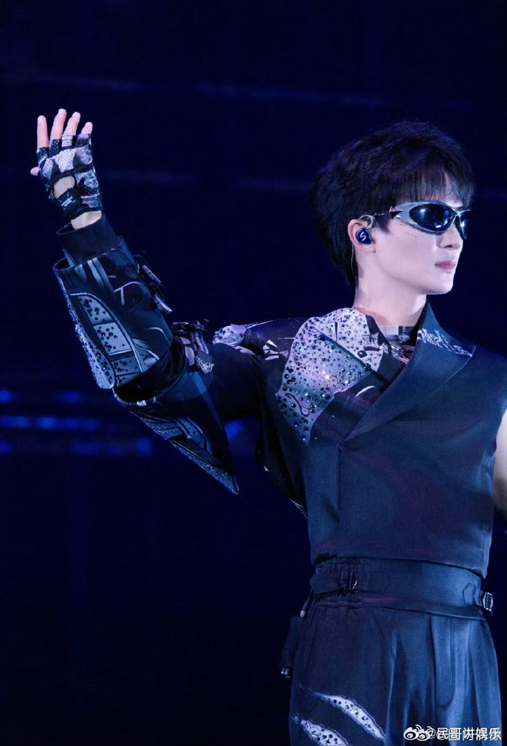 周深在武汉过五一周深武汉演唱会三重buff 五一锁定武汉！周深5.2-3连唱两天