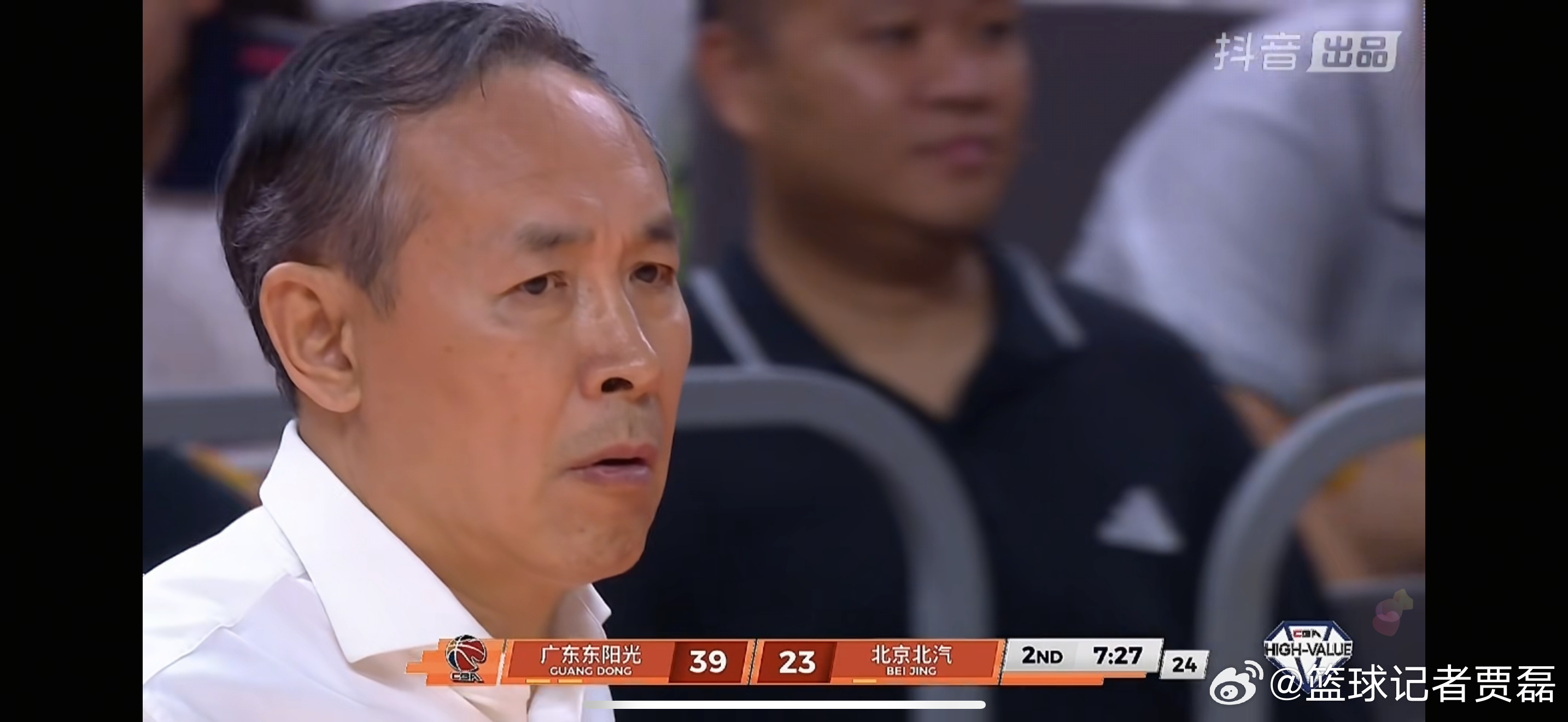 北京队忘了叫暂停了，一转眼广东领先20分了 