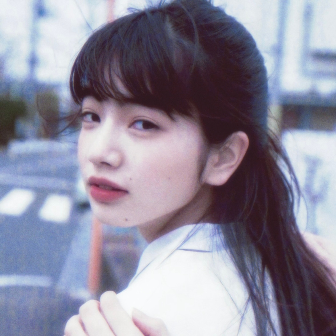 女生头像｜日系女头｜小松菜奈二十一世纪 人类依旧需要拥抱 理解 以及爱 