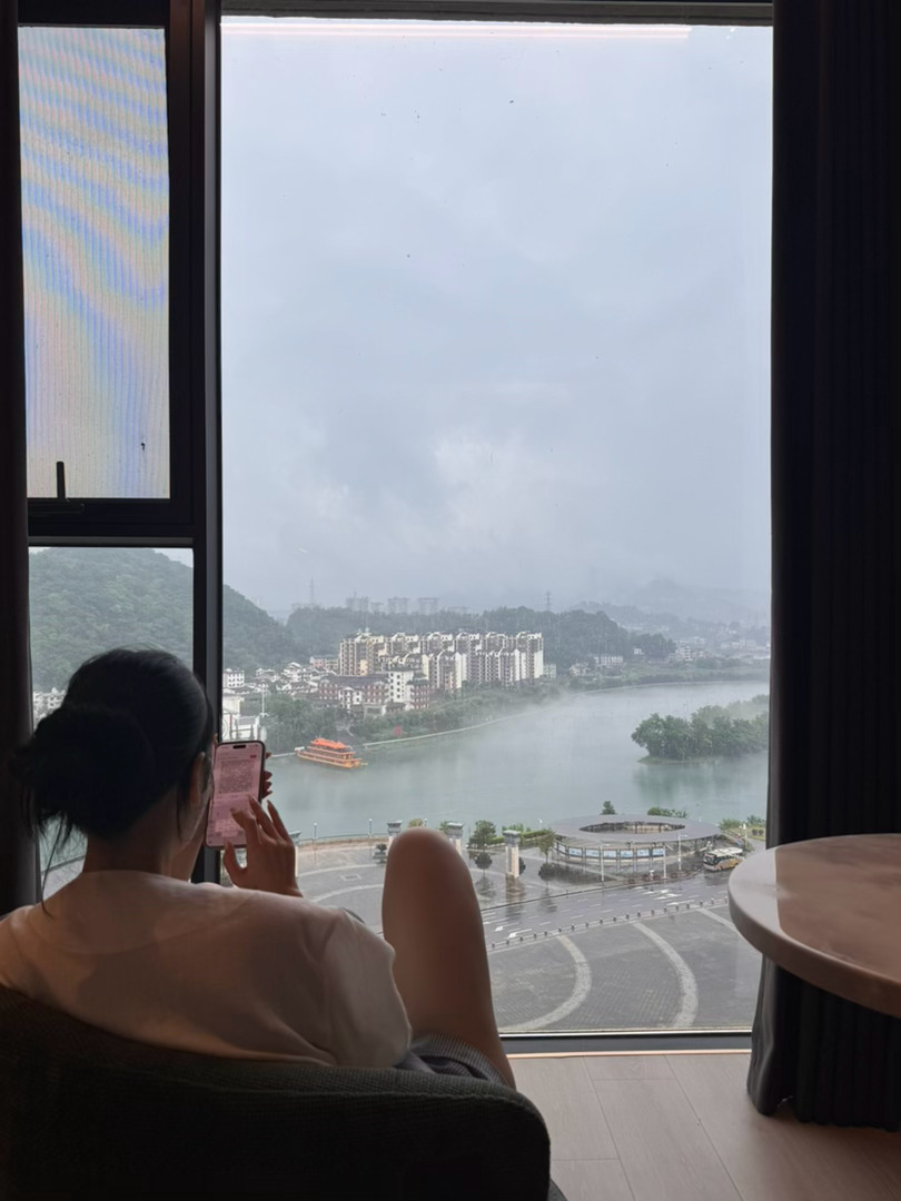 闺 在读你们给我的留言 我好爱好爱好爱你们 