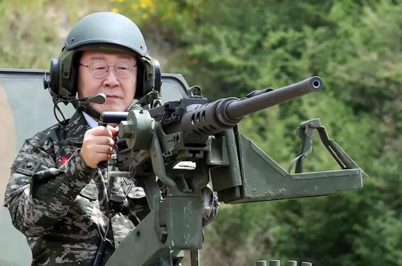 李在明开始着急了。韩国总理金民锡刚访华回国，李在明就开始挑中方的毛病。而李在明这
