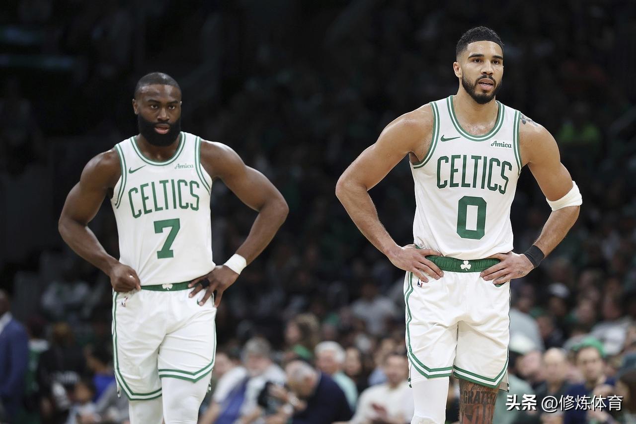 杰伦布朗和塔图姆合同到期情况：

1、杰伦布朗——29岁，本赛季薪水5314万美