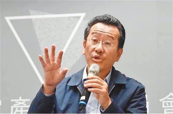 新加坡联合早报今晚（6月8日晚）写道：“台湾防务部门负责人顾立雄星期一说，中国大