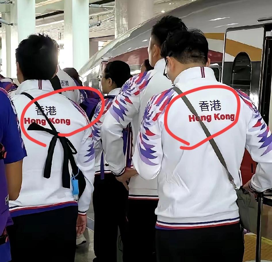 有没有被香港队的新队服戳中！

只印“香港”两个字，和北京、山东这些省份的标注一