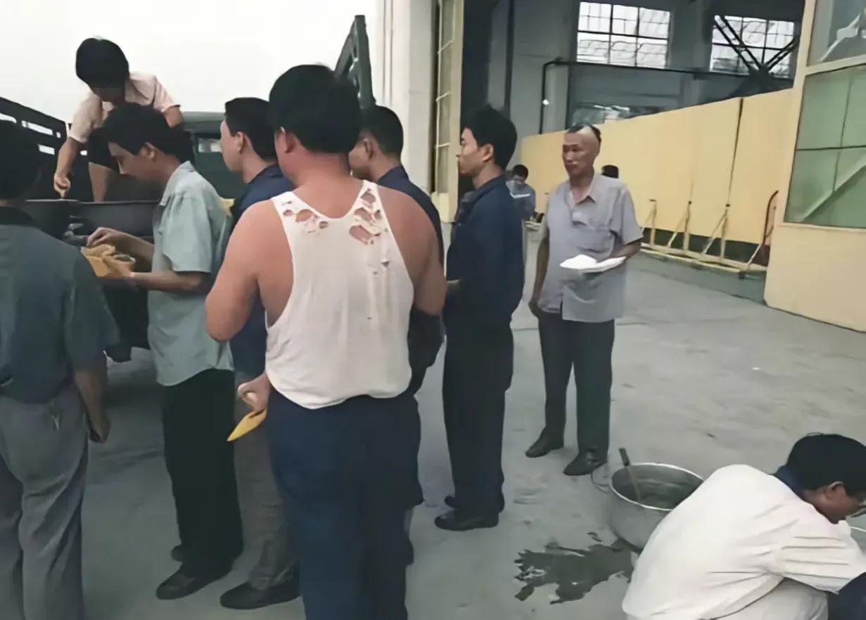 “巴铁”兄弟想要歼10生产线咱们不给？吃过无人机技术转让的亏了呗！彩虹3技术给了