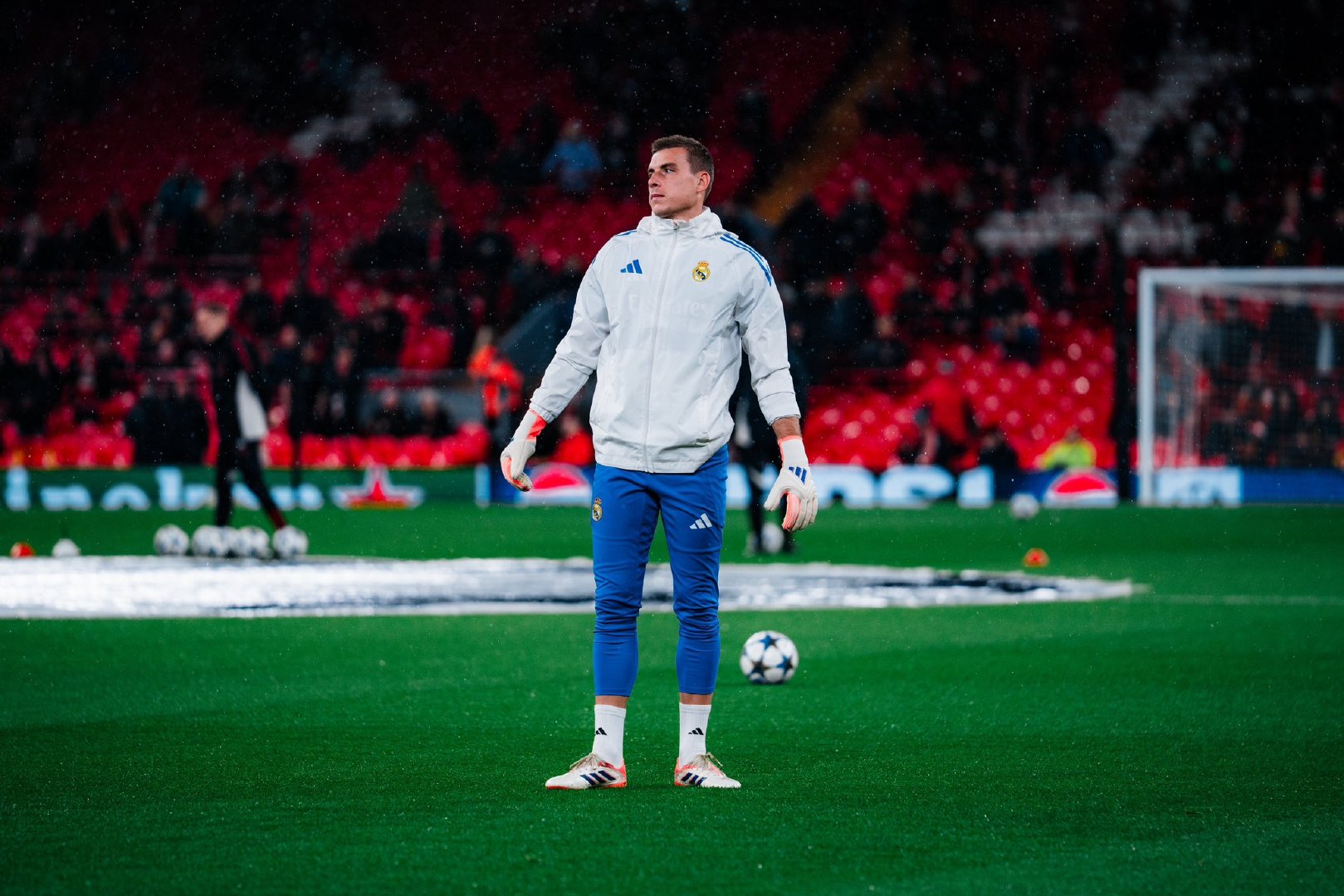 Rubén Martín：皇马对卢宁充满信心，相信他能够接替库尔图瓦的位置。他在