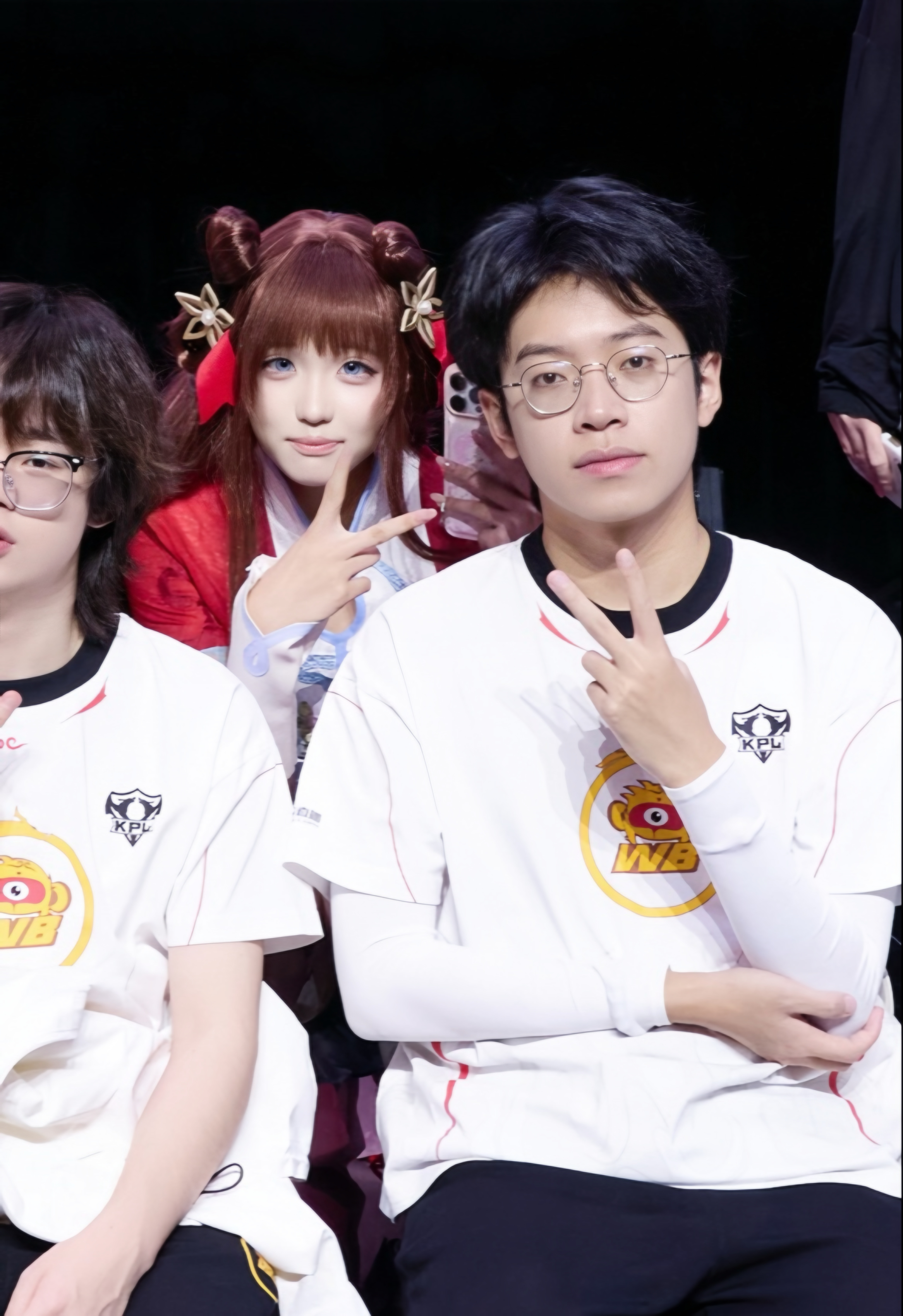 妹儿恁看俺中不中？ 