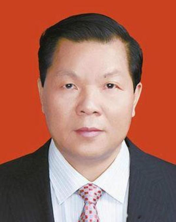 就在刚刚
看了“界面快讯”新闻，“江汝生”被查，于是。看了一下他的工作履历，70