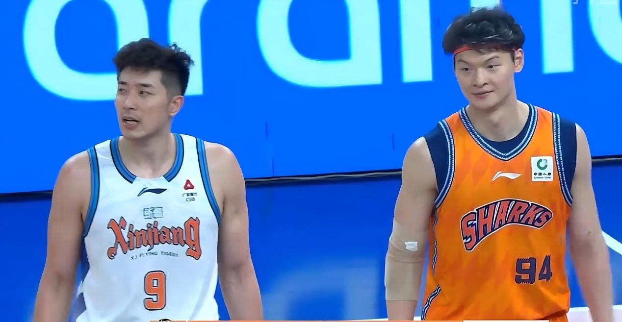 上海轻取新疆，有一说一，吴冠希和王哲林根本不是一个级别
大胜广东之后，上海今日迎