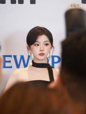 孔雪儿珍珠拟人孔雪儿现偶女主降临 凭借她的美丽与才华，孔雪儿无疑是在这个行业中脱