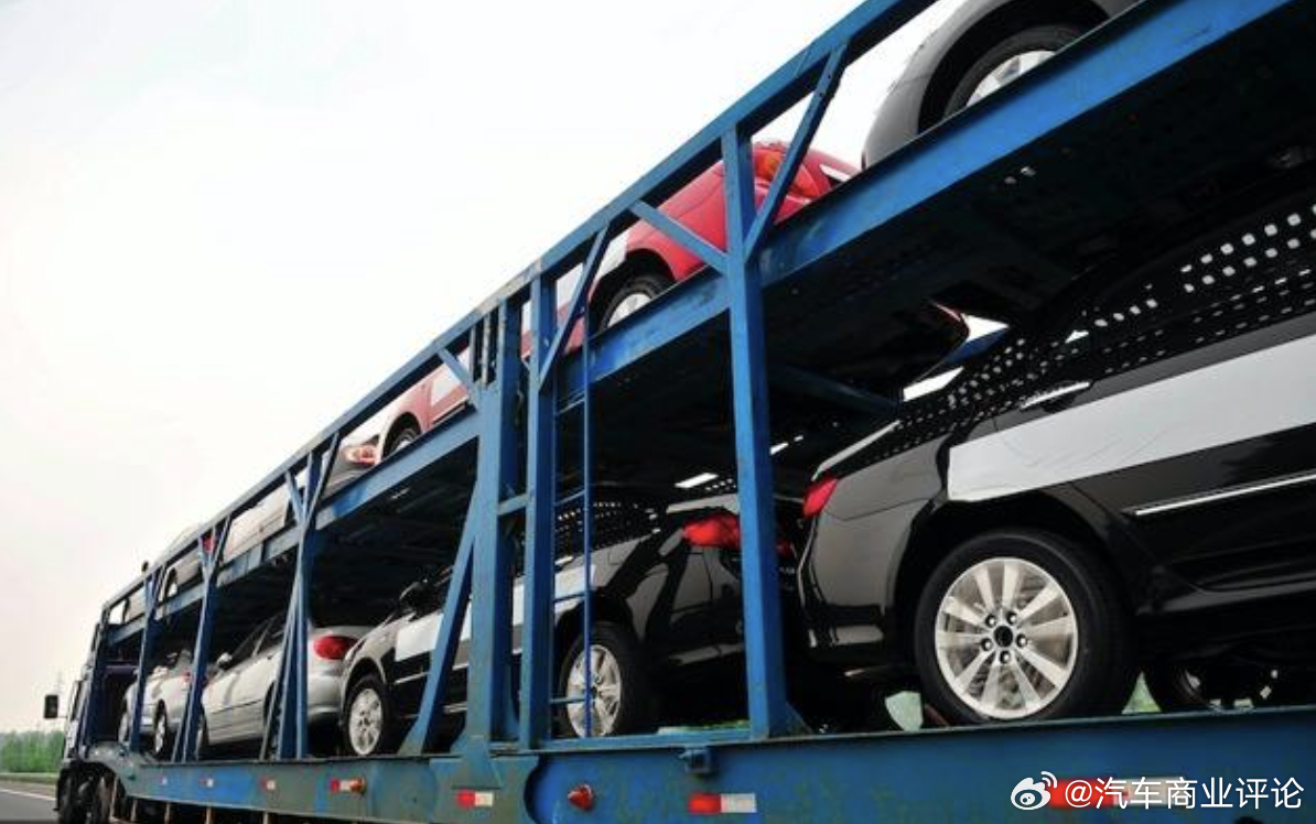 美五大汽车组织联名施压特朗普维持对华汽车进口限制近日，美国五大汽车行业组织联名致