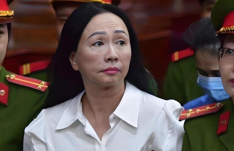 法庭宣判死刑那一刻，她没有求饶，而是开出价码：愿意捐出200万亿买自己一条命，说