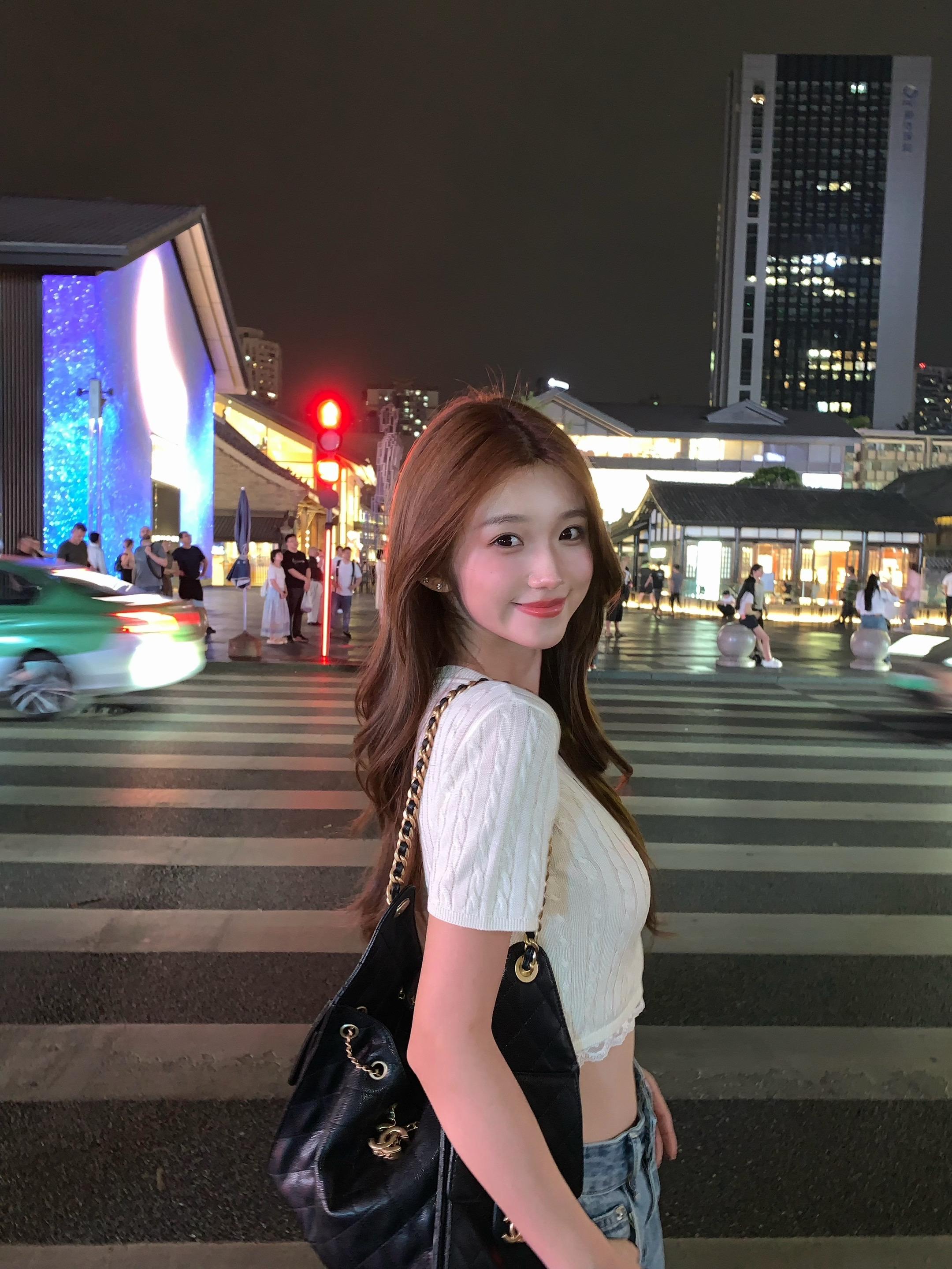 好久不见。