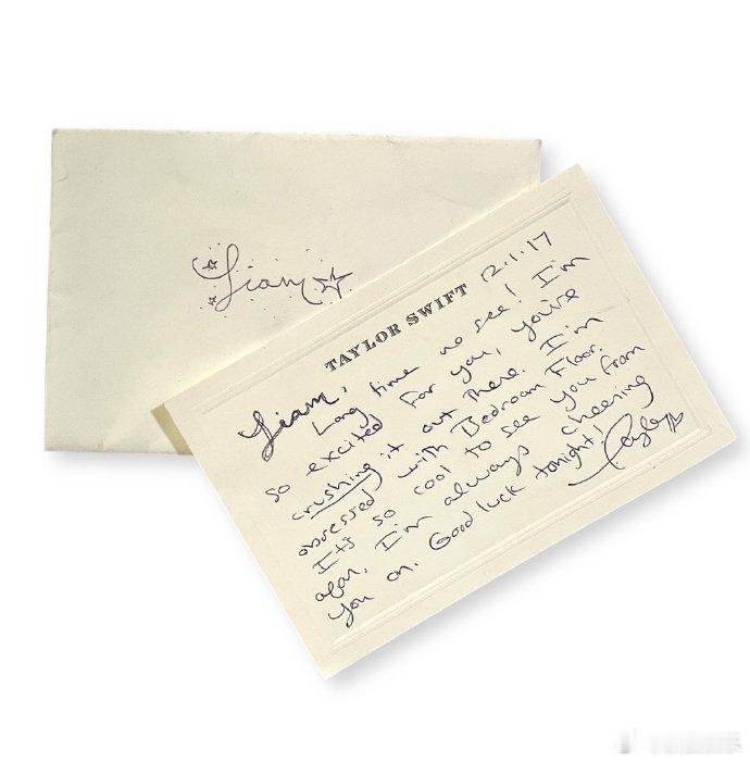 霉霉给利亚姆佩恩的亲笔信被拍卖 据外媒，霉霉Taylor Swift于2017年