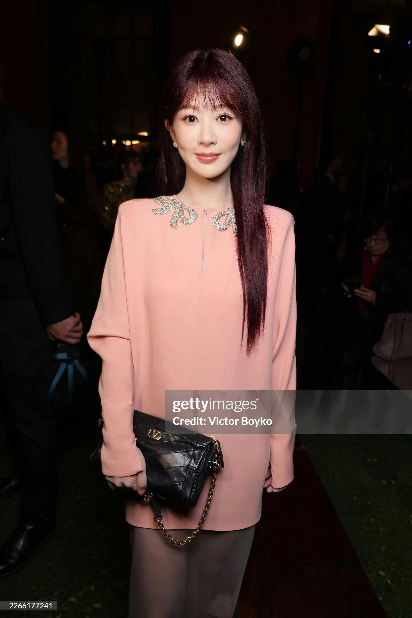 杨紫G社生图怼脸拍。