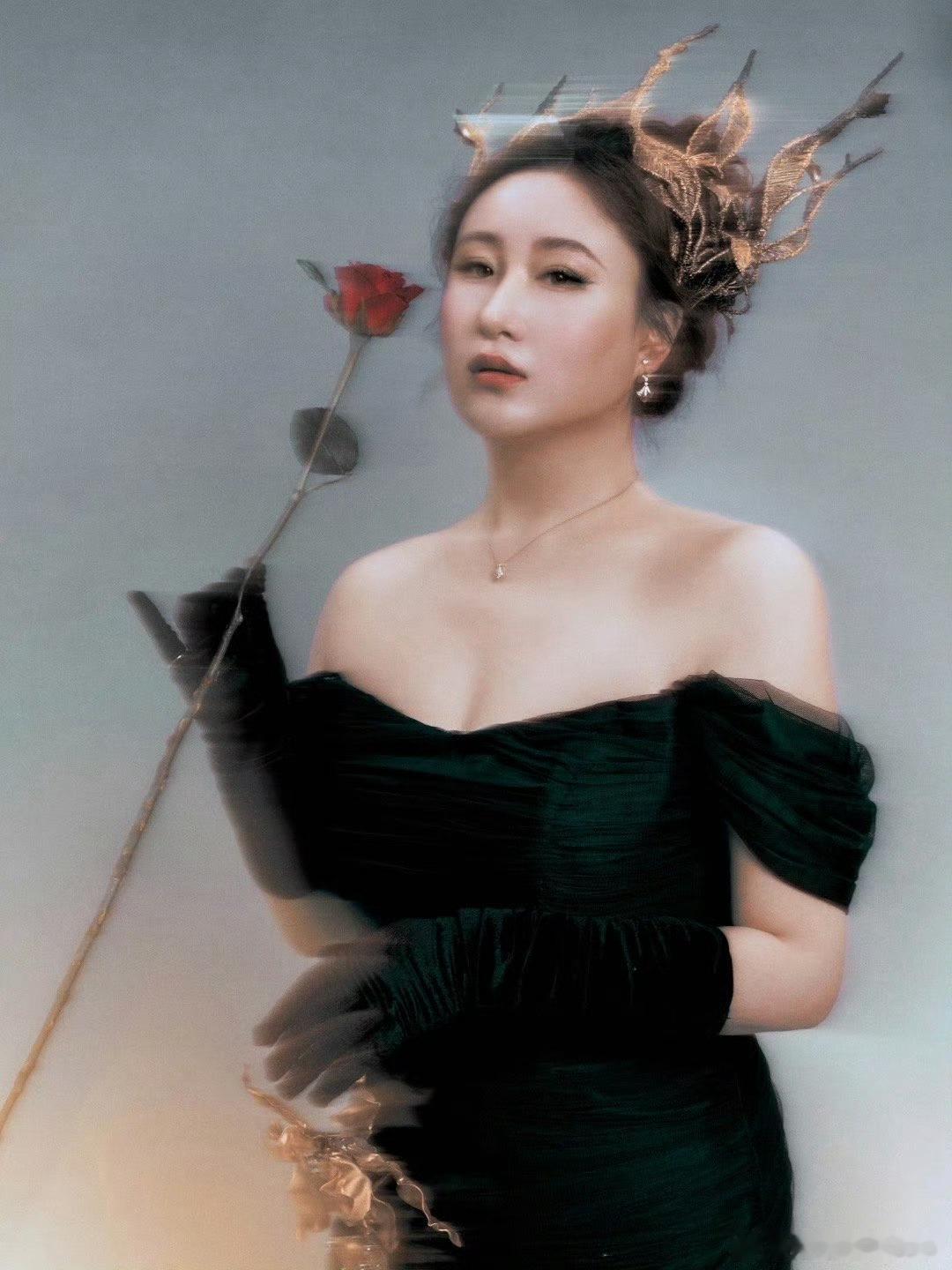 锤娜丽莎近照好瘦锤娜丽莎瘦了 锤娜丽莎近照好瘦，感觉又瘦了 