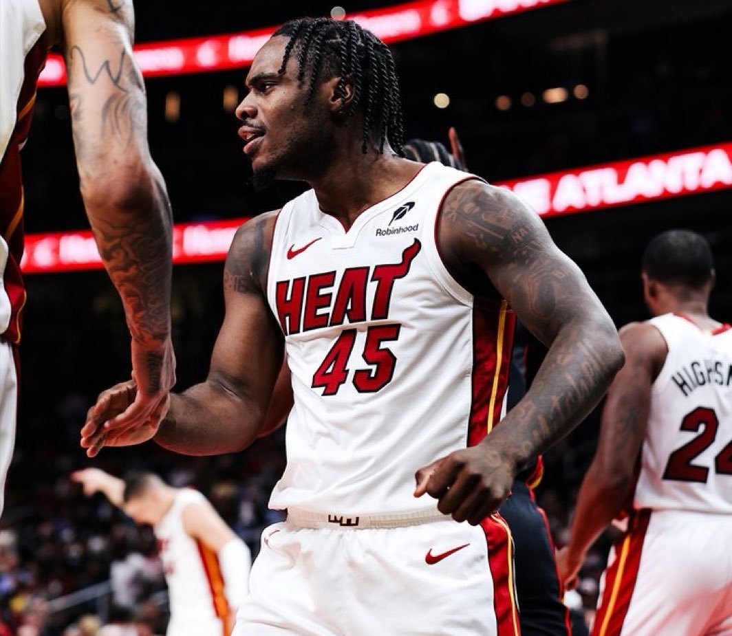 国王上个赛季结束吵吵着没有控卫他们放弃的小米切尔本赛季在热火场均8.8分8.3助