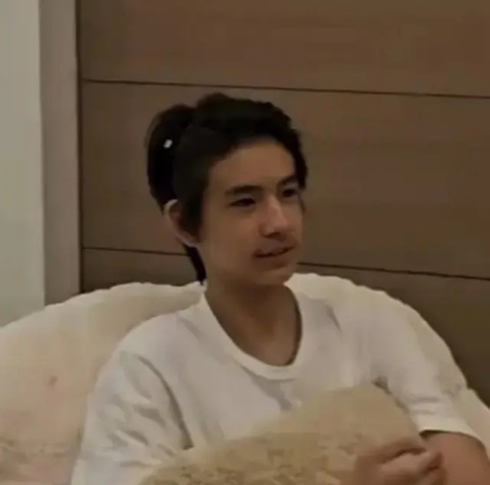 潘粤明董洁的儿子再也不能在最帅星二代的行列了 ​​​