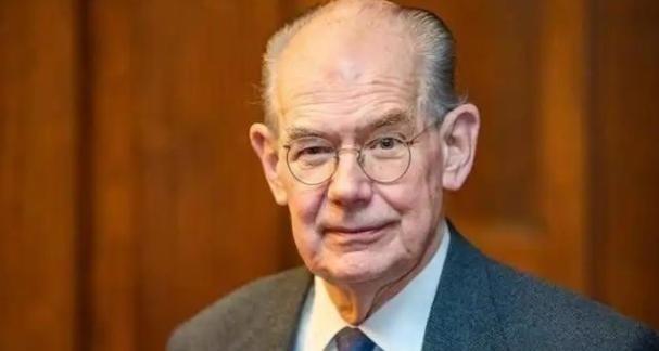 美国战略圈里，有位资深专家的警告说，中国似乎养成了一个危险的坏习惯，那就是低估了