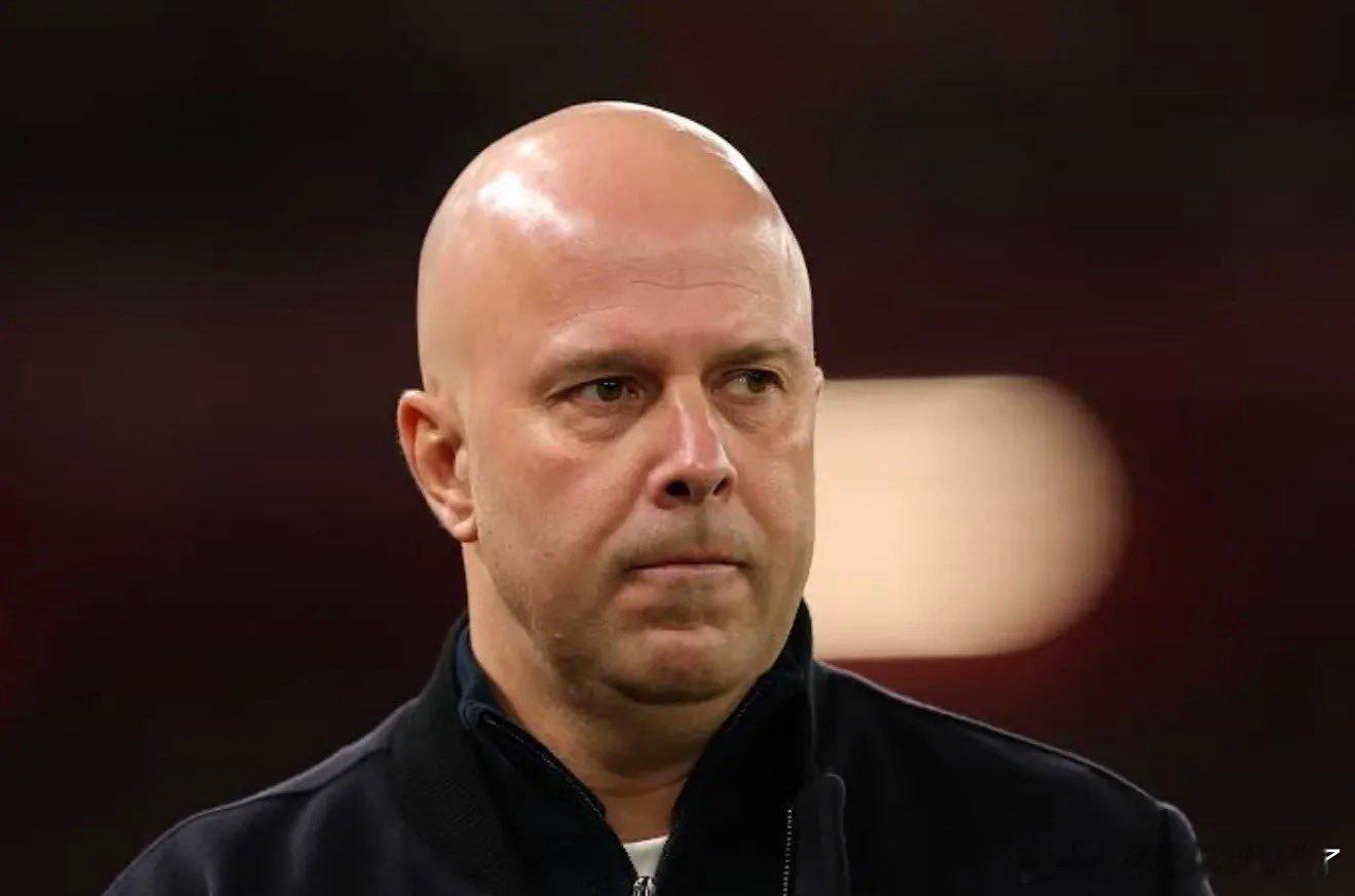 图片报透露利物浦目前暂未对任何边锋提出正式报价，部分原因是今夏预计会有新帅上任。