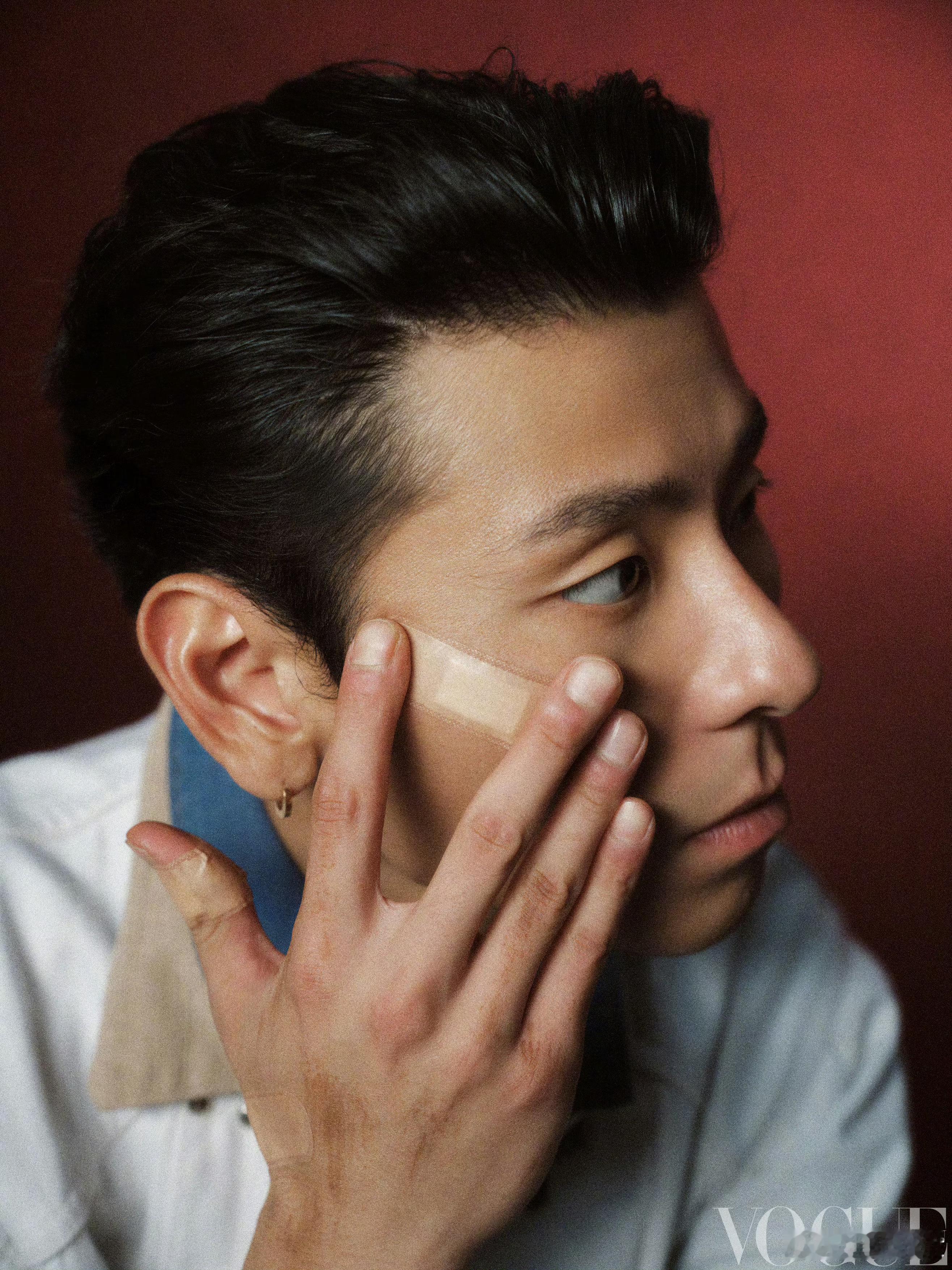 蒋奇明 ｜ VOGUE MAN  新写真： 