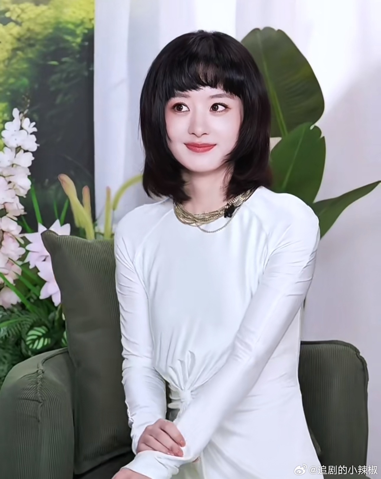 奇怪🤔她撒娇就感觉很软萌，一点不做作 