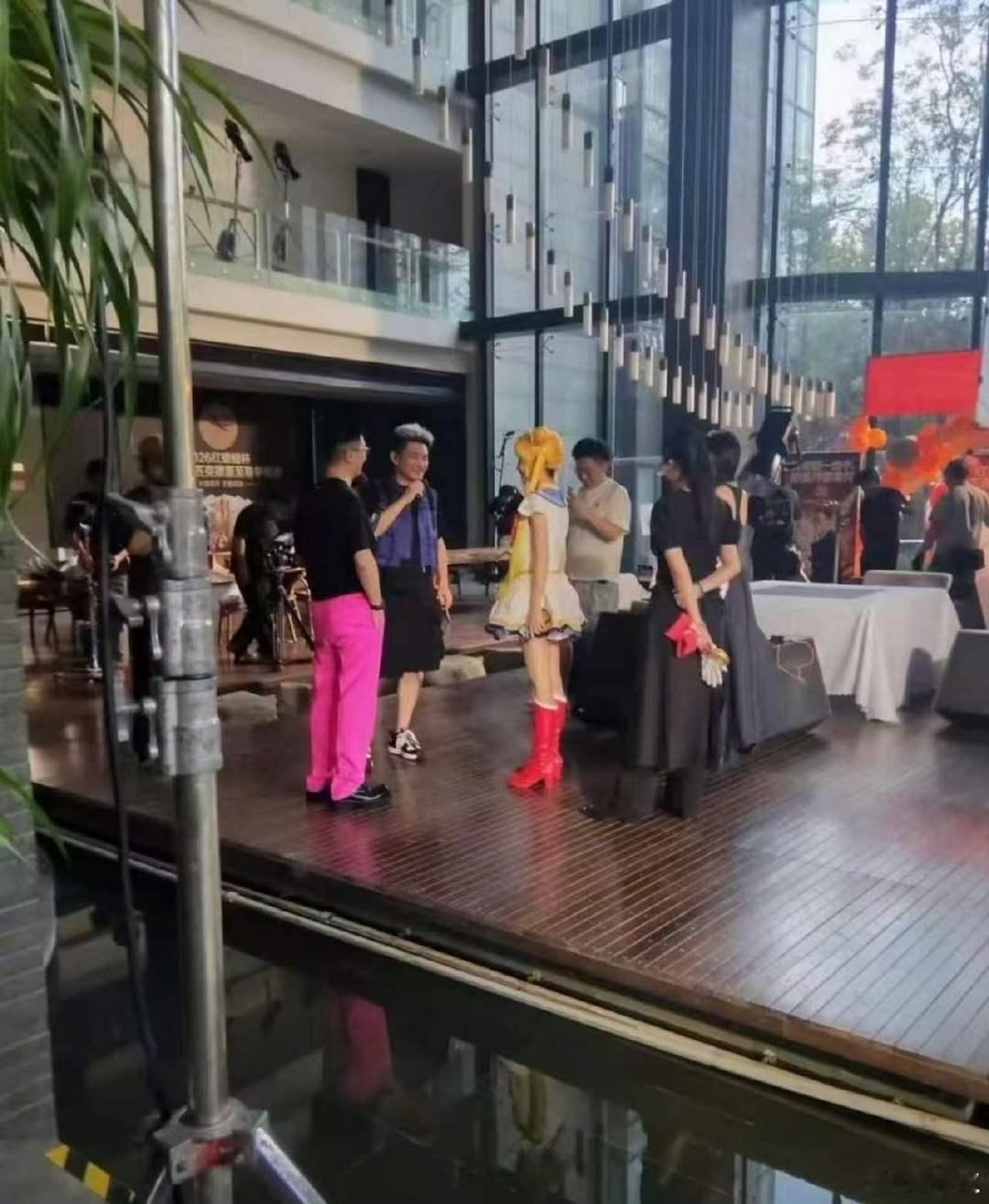 Angelababy出水冰月cosAngelababy时隔多年又cos水冰月啊啊
