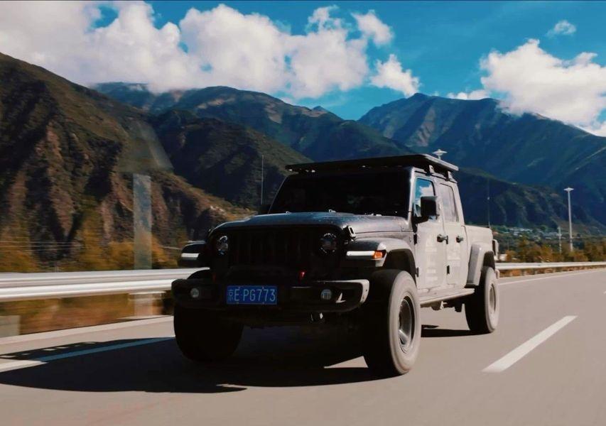 【2025圆梦墨脱】
林芝-贡嘎
迎着风 奔赴的路上
别人洗车打蜡 我做泥土SP