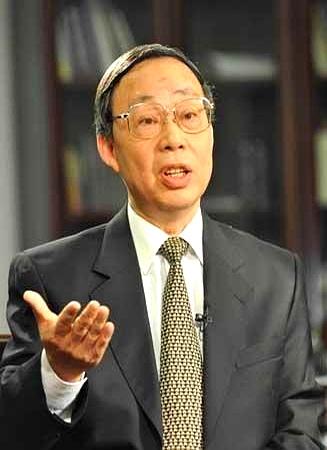 他没怎么上热搜，可广州人到现在还念着他。
说白了，真正干过事的人，很多时候就是不