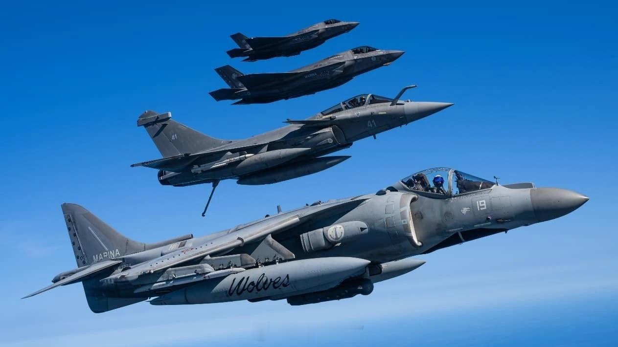 7 月 3 日至 11 日，法国海军兰迪维西奥海军航空基地首次接待了意大利 F-