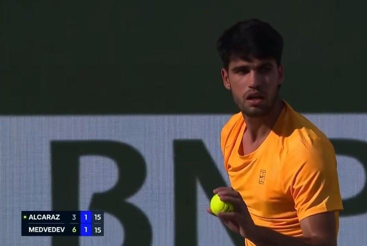 阿卡3:6输掉首盘，大家觉得阿卡能逆转比赛吗？大家觉得梅总能在和辛卡的对决中赢得