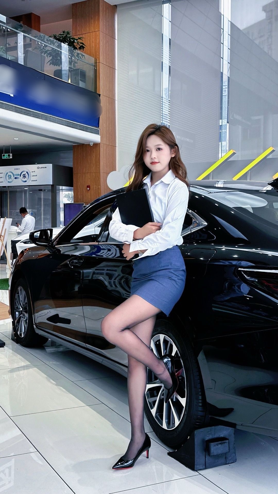 雷克萨斯ES选黑色也不错 