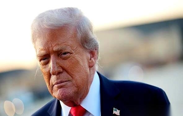 特朗普又放话了。
他说，联合国那帮拖着会费不交的，他门儿清。
“我只要一个电话打