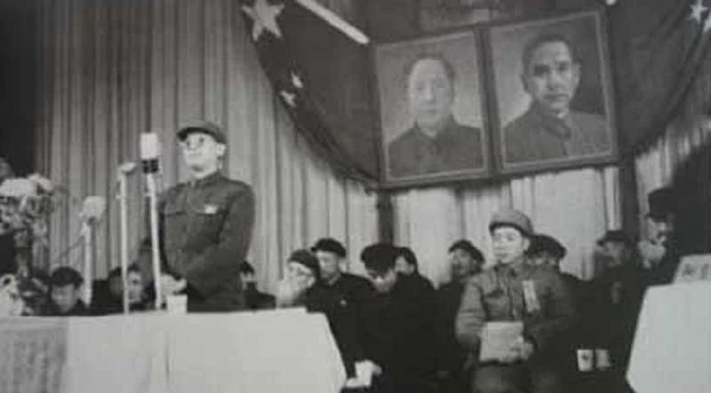 李先念在1949年请新四军曾被称叛徒的人吃饭，对方竟当面举报并称他是司令，这有何