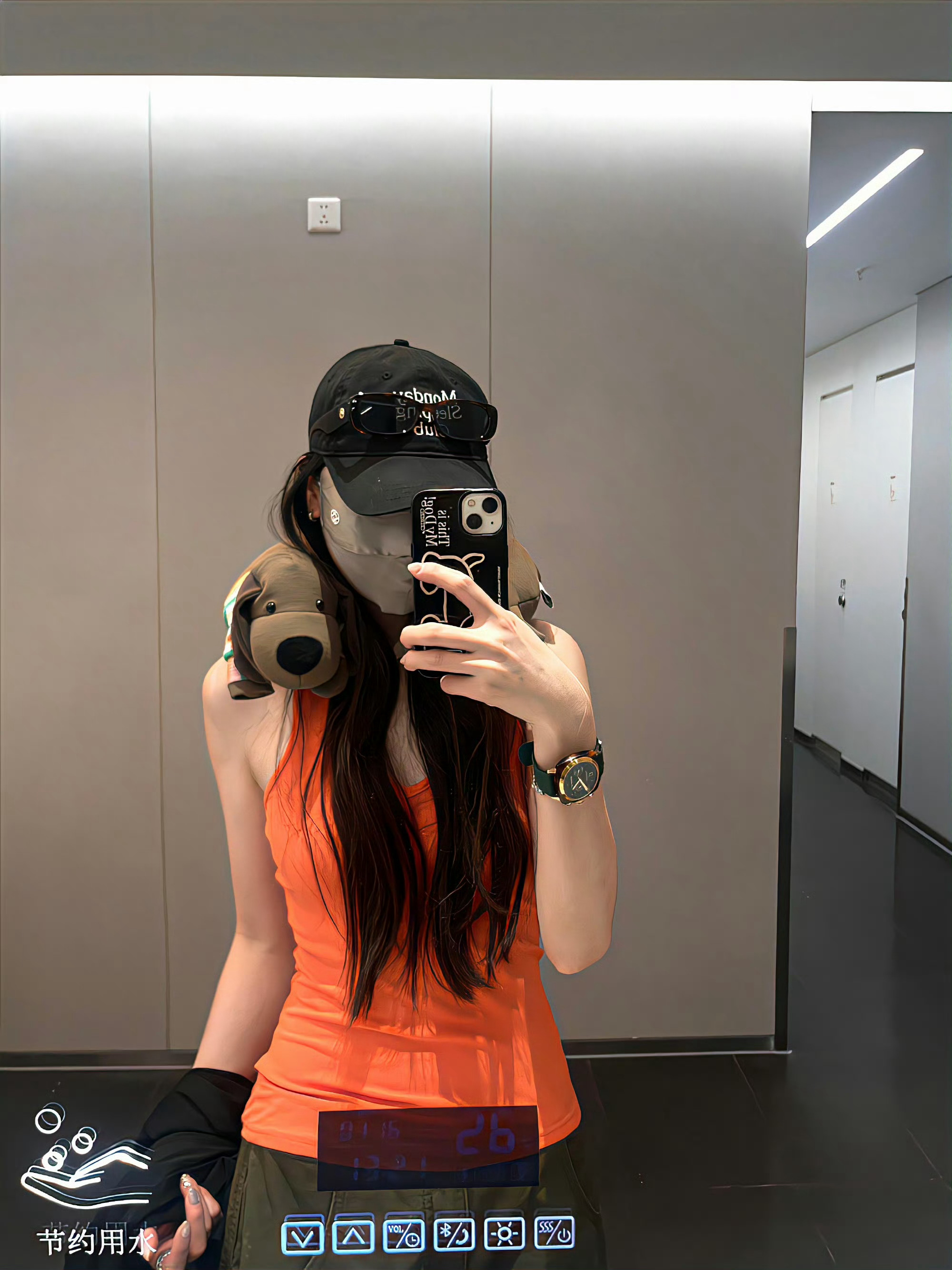 臭泥鳅沾点盐水，还真把自己当海鲜了 